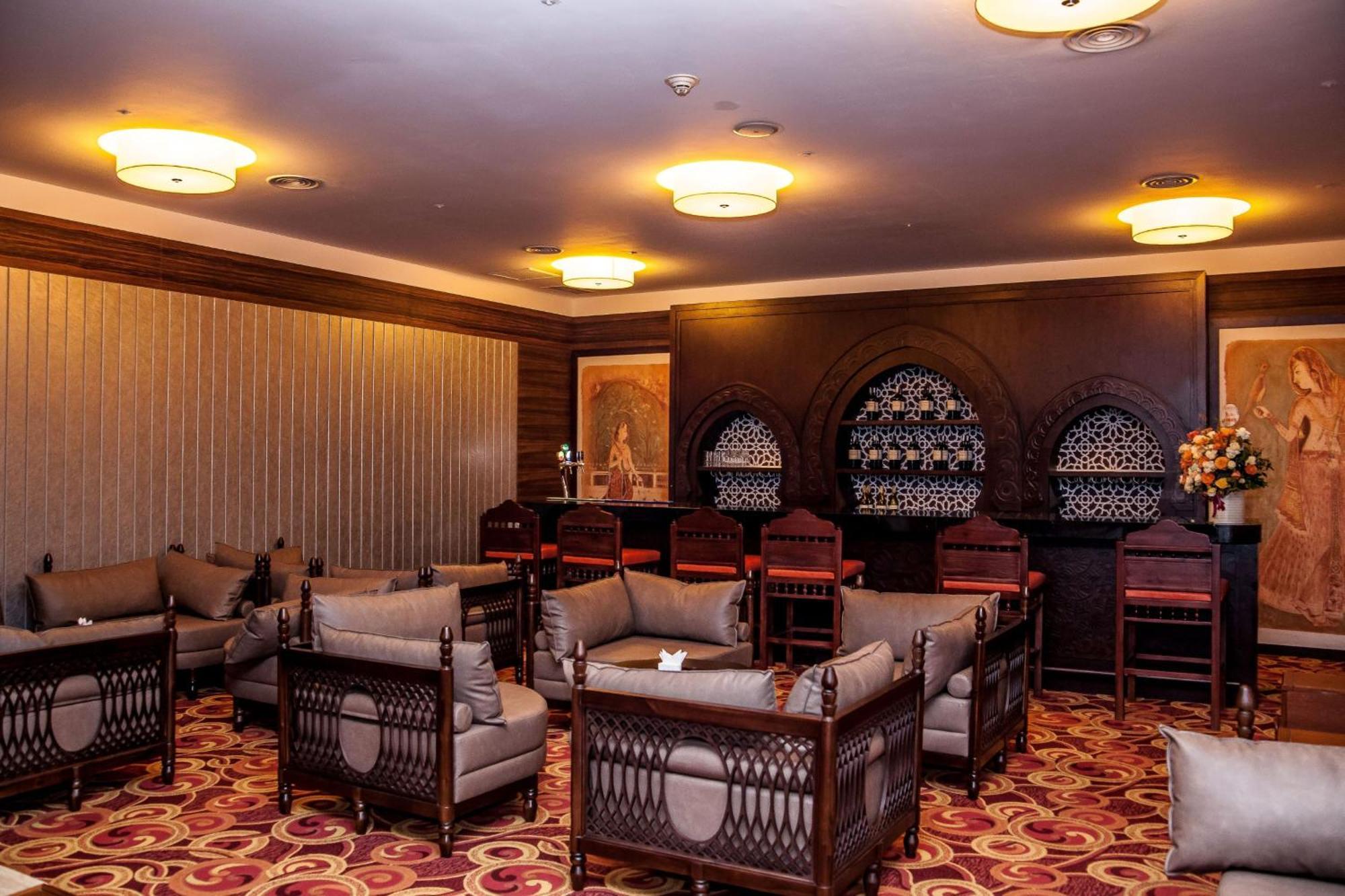 Grand Plaza Hotel Hanoi Exterior photo