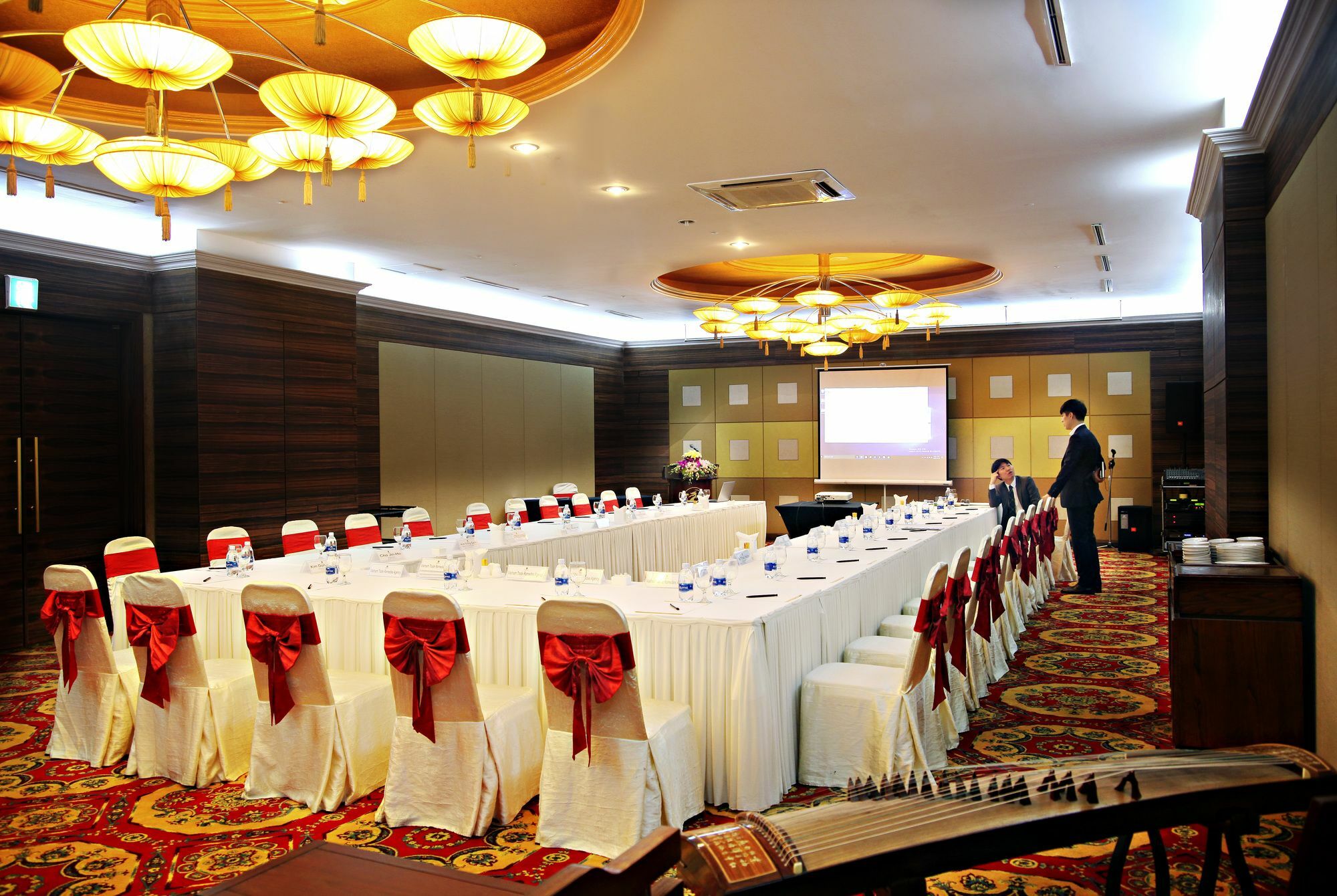 Grand Plaza Hotel Hanoi Exterior photo
